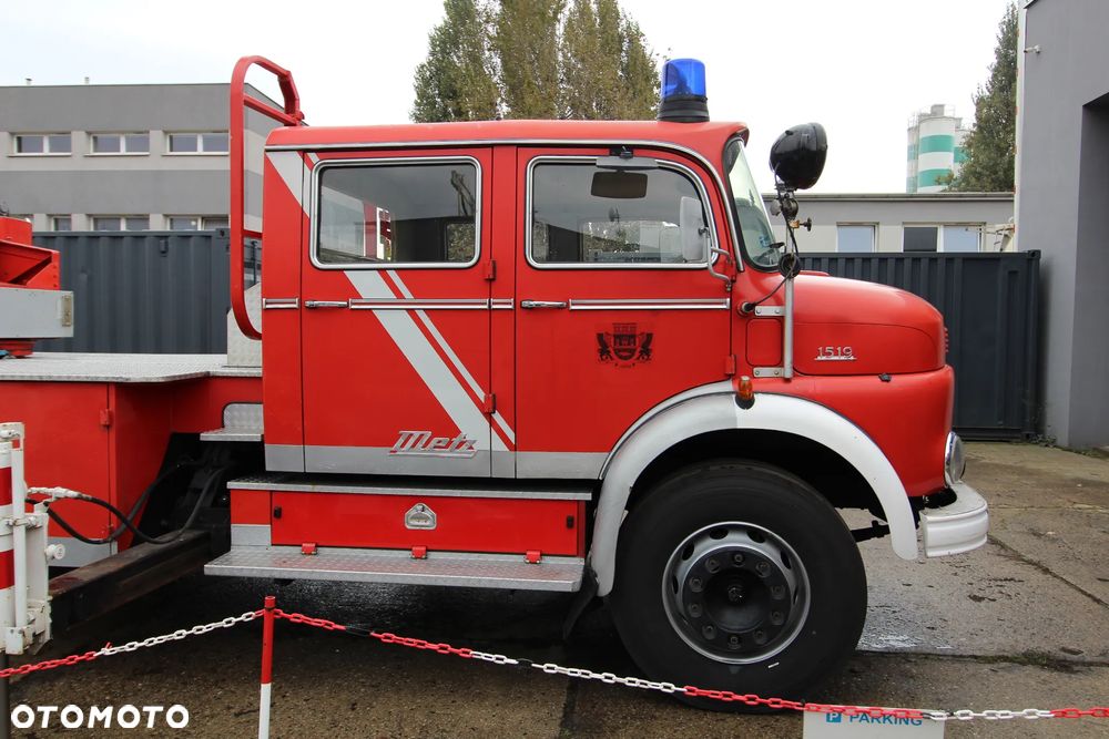 Mercedes-Benz L 1519 - 4