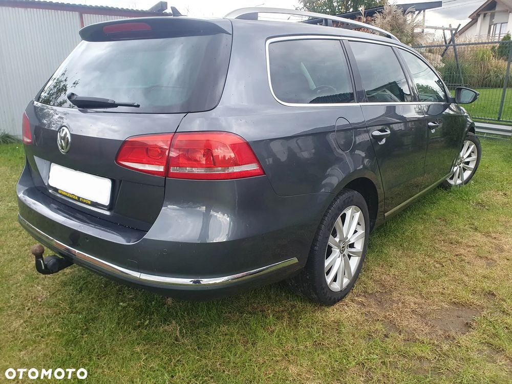 Volkswagen Passat - 11