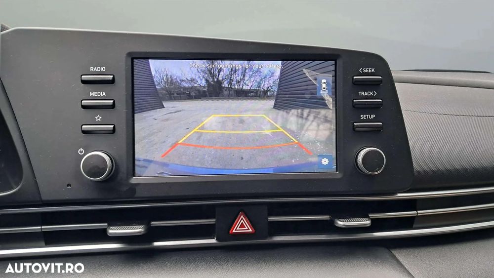 Hyundai Elantra 1.6 l 123 CP CVT Comfort - 8