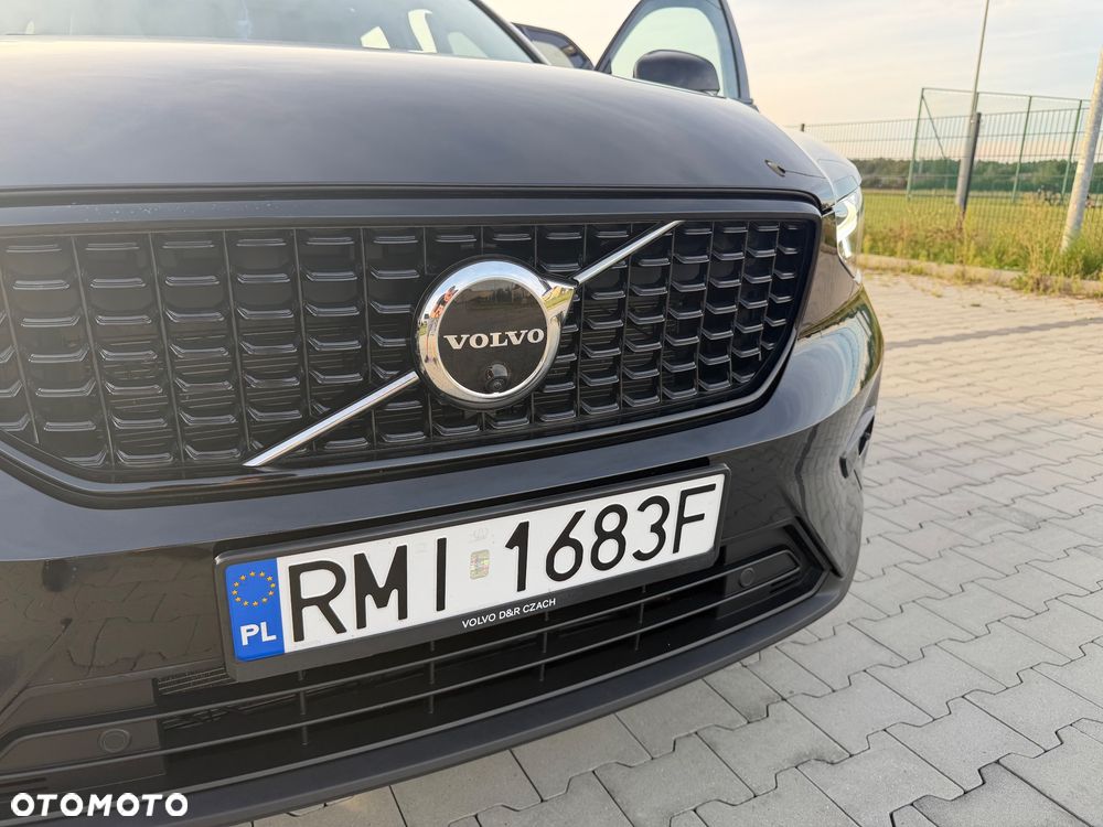 Volvo XC 40 B5 AWD Ultimate Dark - 17