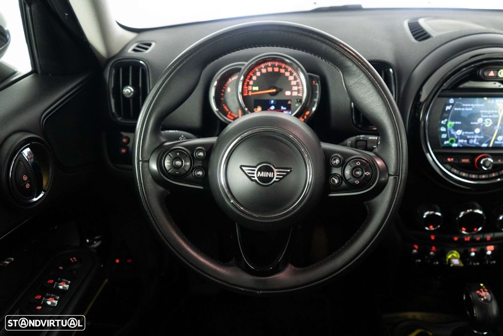 MINI Countryman Cooper SE ALL4 Auto - 25