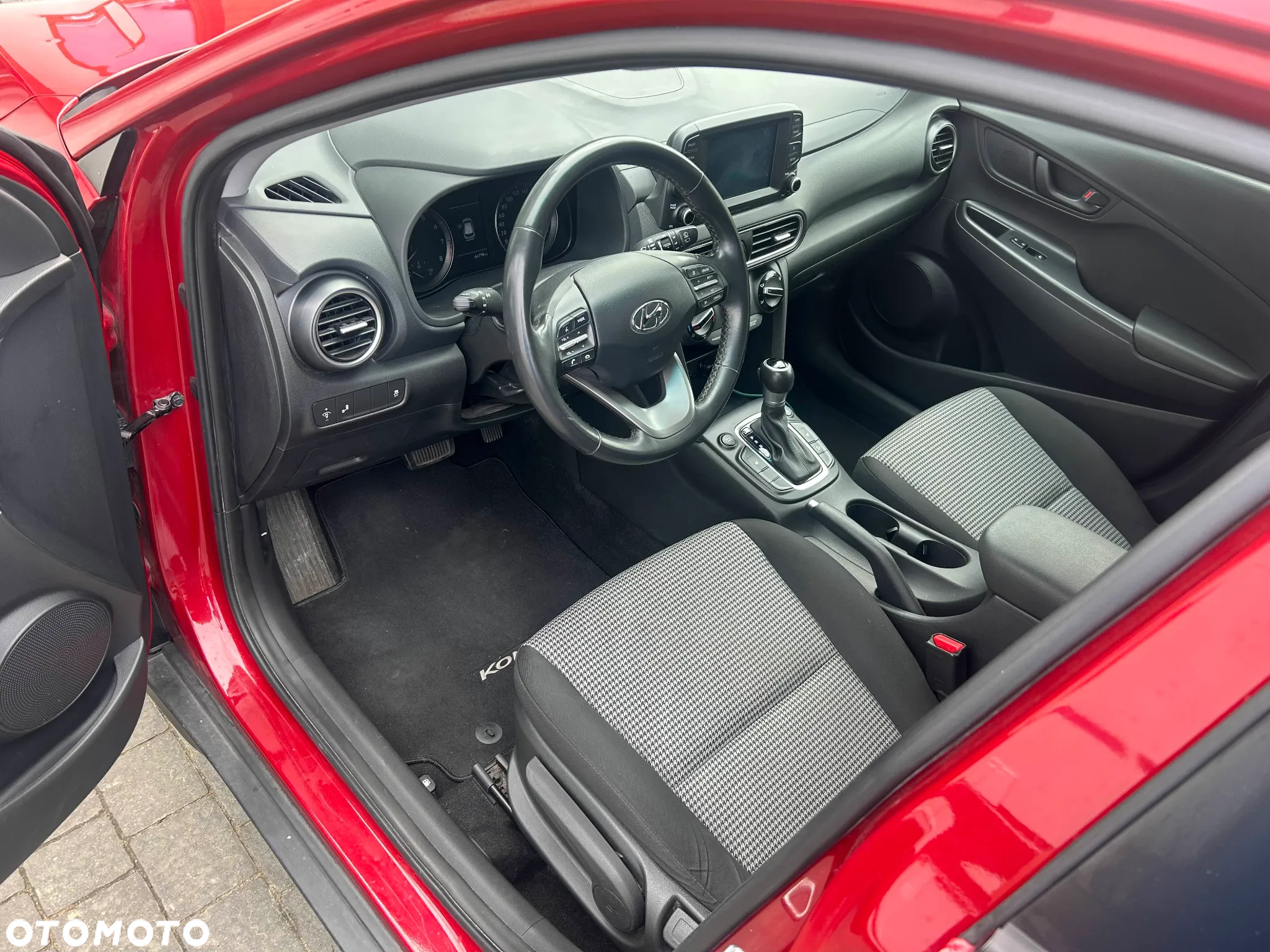 Hyundai Kona - 8