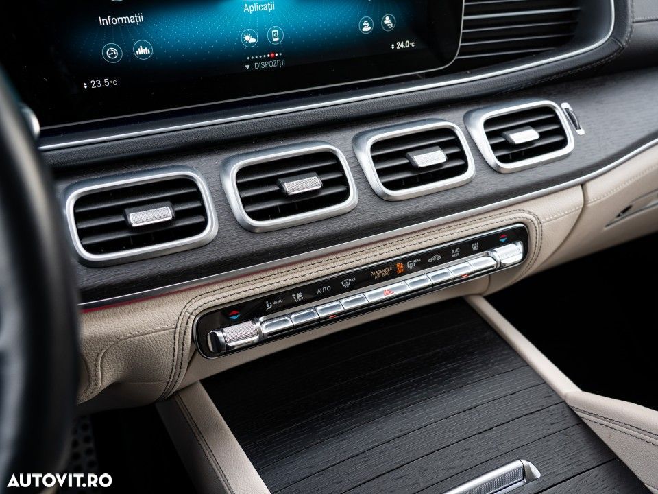 Mercedes-Benz GLS - 27