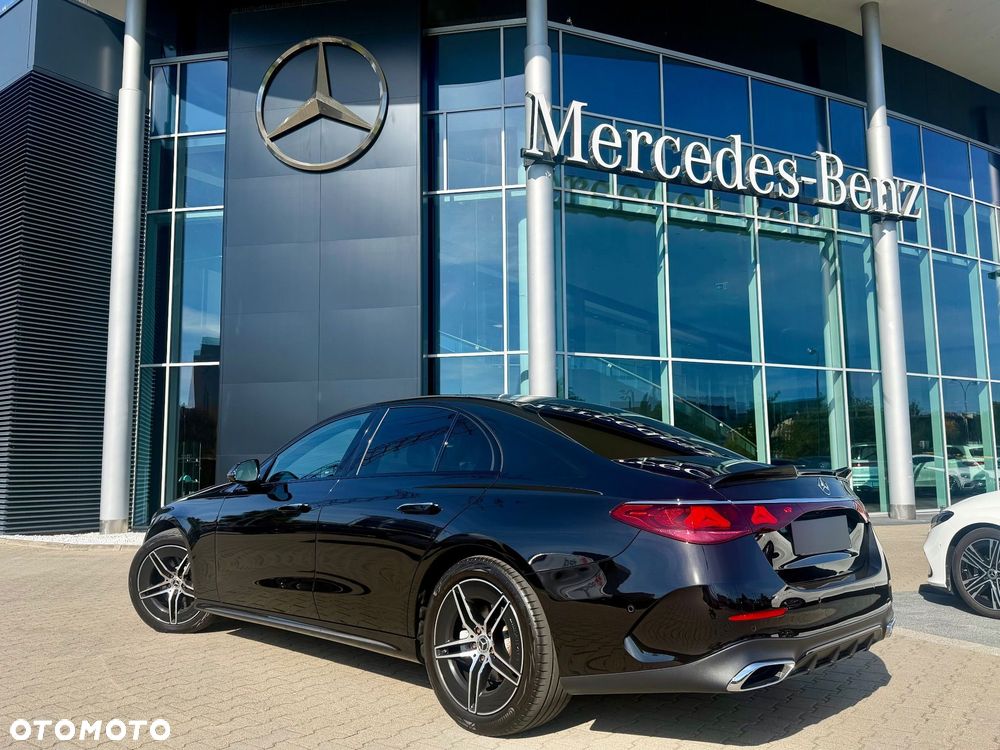 Mercedes-Benz Klasa E 220 d mHEV 4-Matic AMG 9G-Tronic - 4