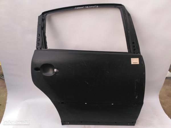 Porta trás direita VOLKSWAGEN Passat (3B2) - 1