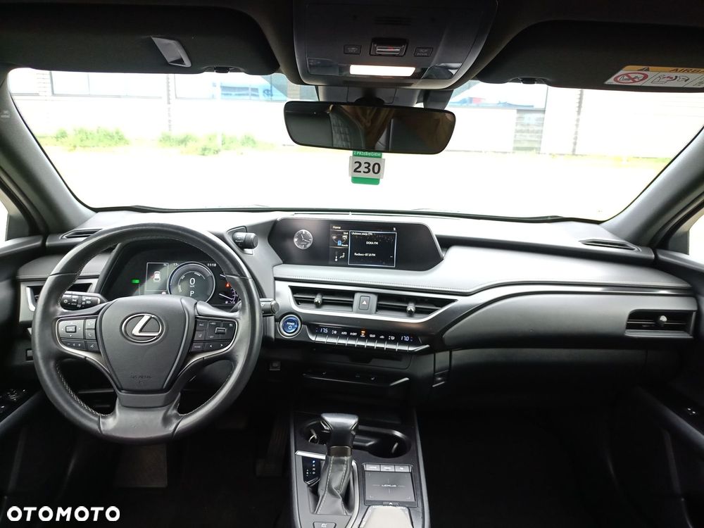 Lexus UX - 2