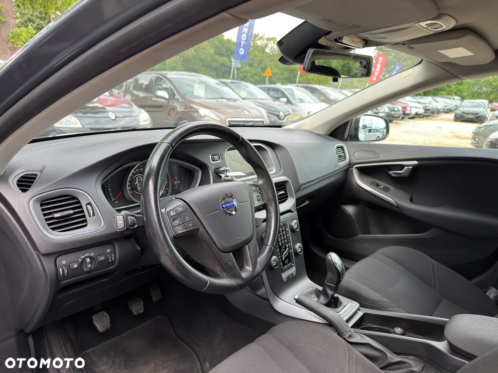 Volvo V40 D2 R-Design Momentum - 7