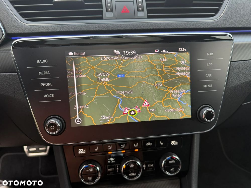 Skoda Superb 2.0 TSI Sportline DSG - 11