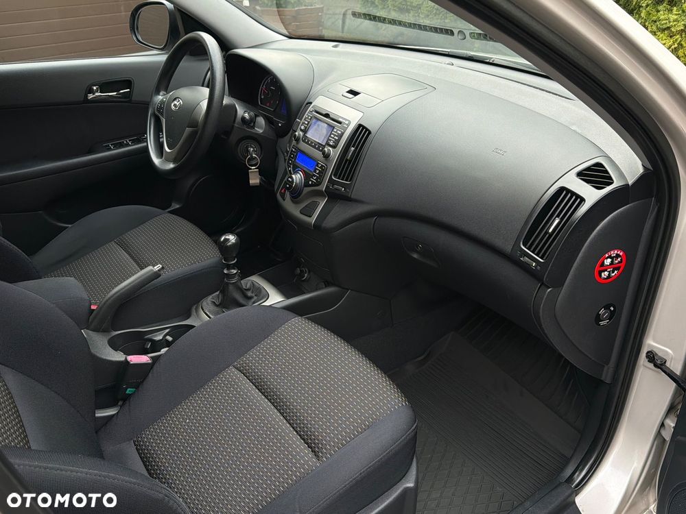 Hyundai i30 - 32