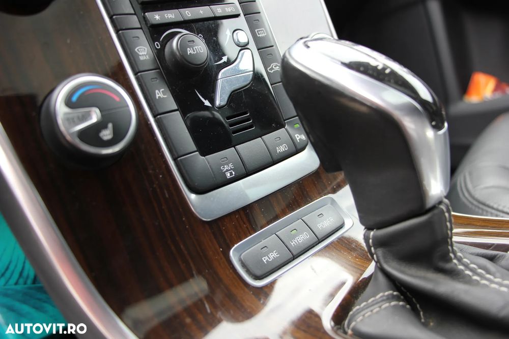 Volvo V60 D6 Plug-In-Hybrid AWD Geartronic Summum - 10