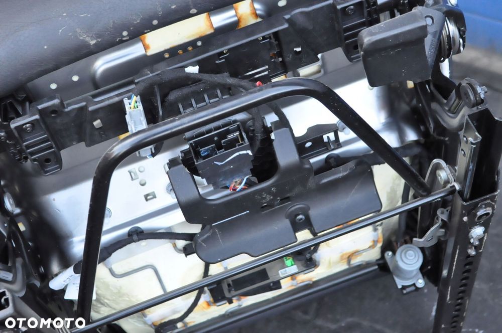 VOLVO XC60 II KOMPLET FOTELI  FOTELE SIEDZENIA SKÓRA KANAPA BOCZKI - 13