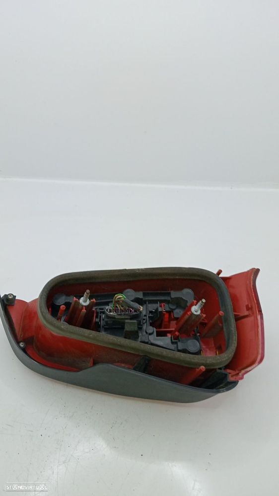 Farolim Stop Dto Peugeot 106 Ii (1A_, 1C_) - 3