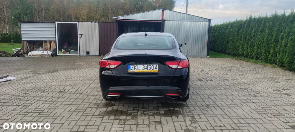 Chrysler 200 - 6