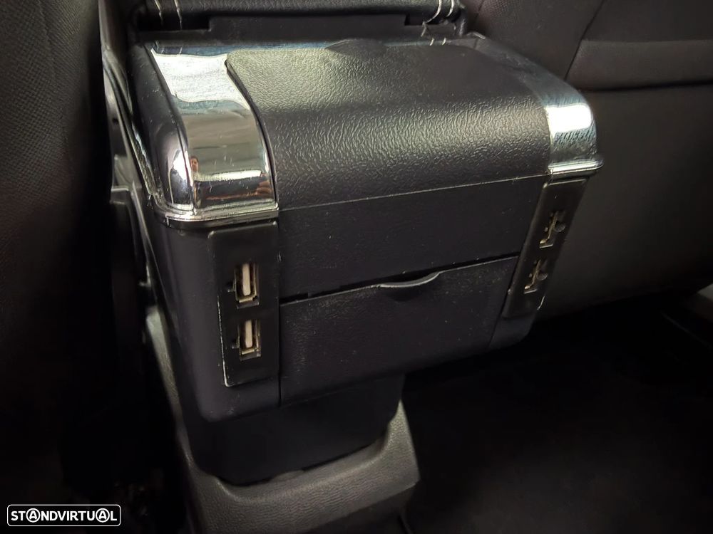 Ford Fiesta 1.5 TDCi Trend - 12