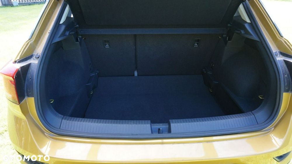 Volkswagen T-Roc - 12