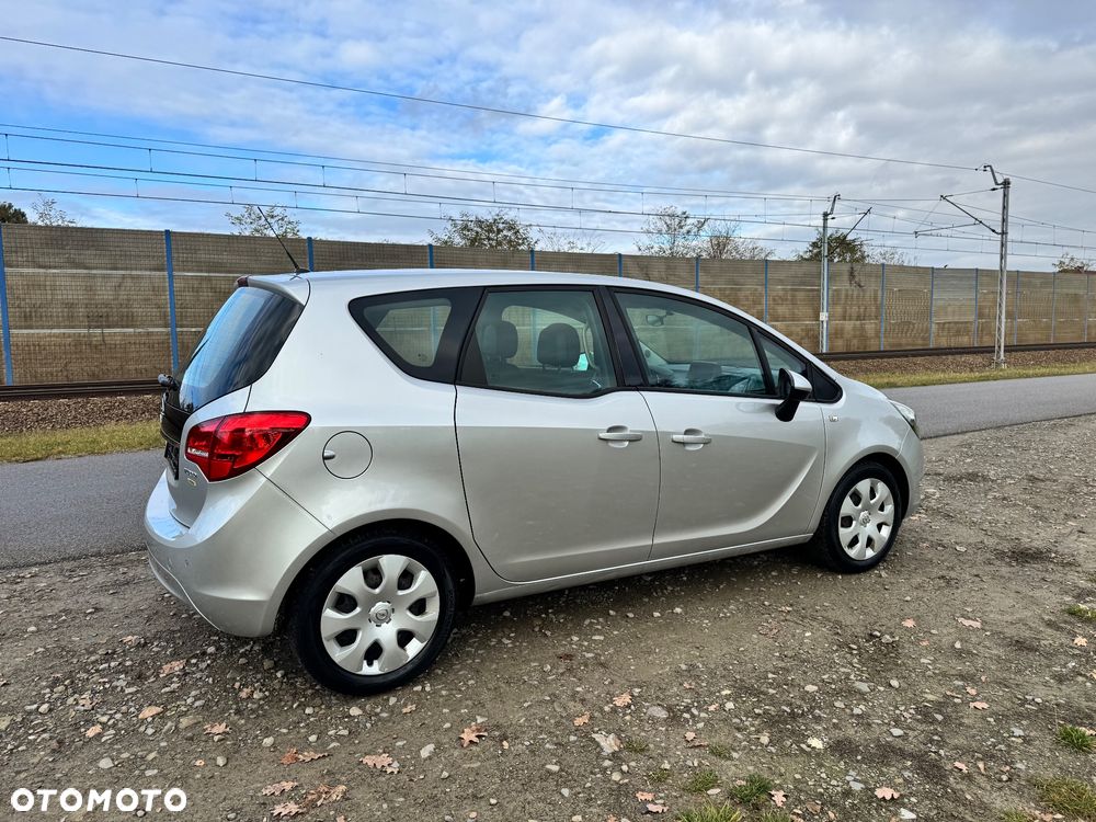 Opel Meriva 1.4 T Cosmo - 14