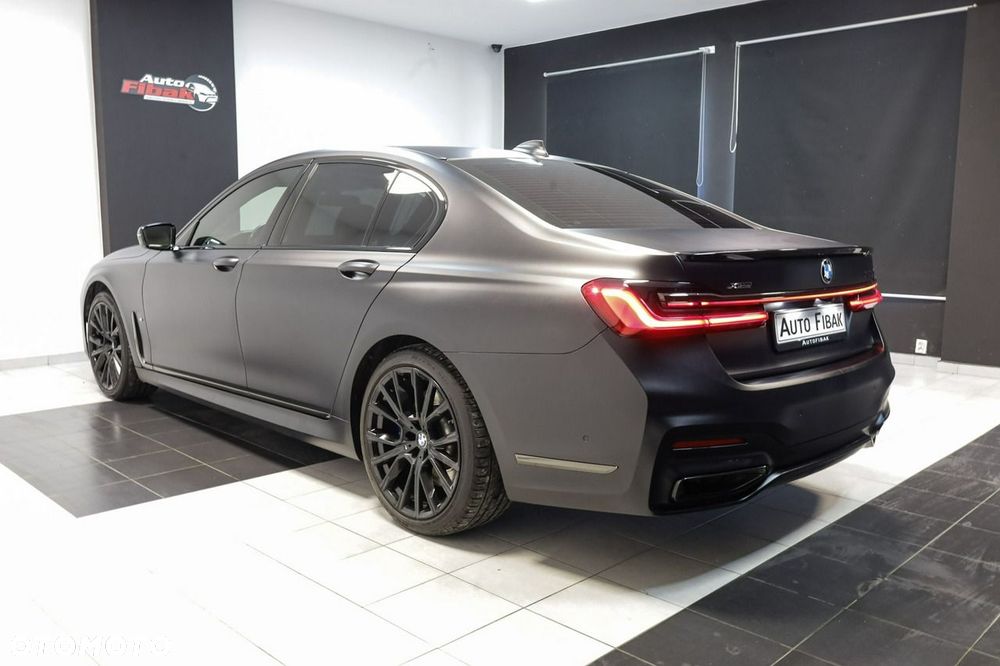 BMW Seria 7 - 13