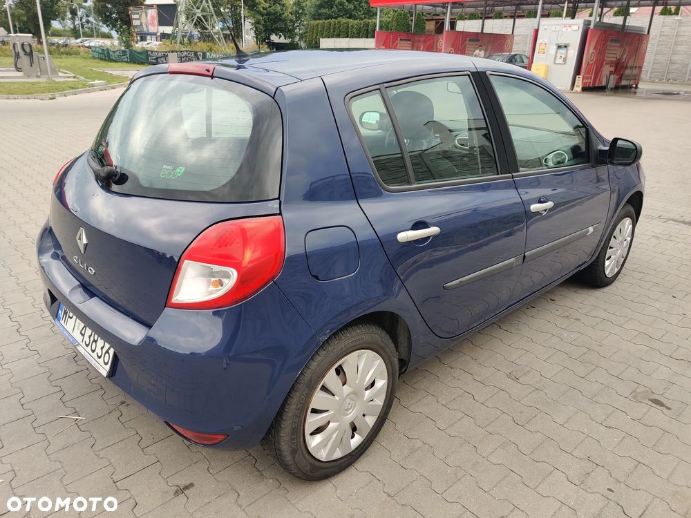 Renault Clio 1.5 dCi Alize - 4