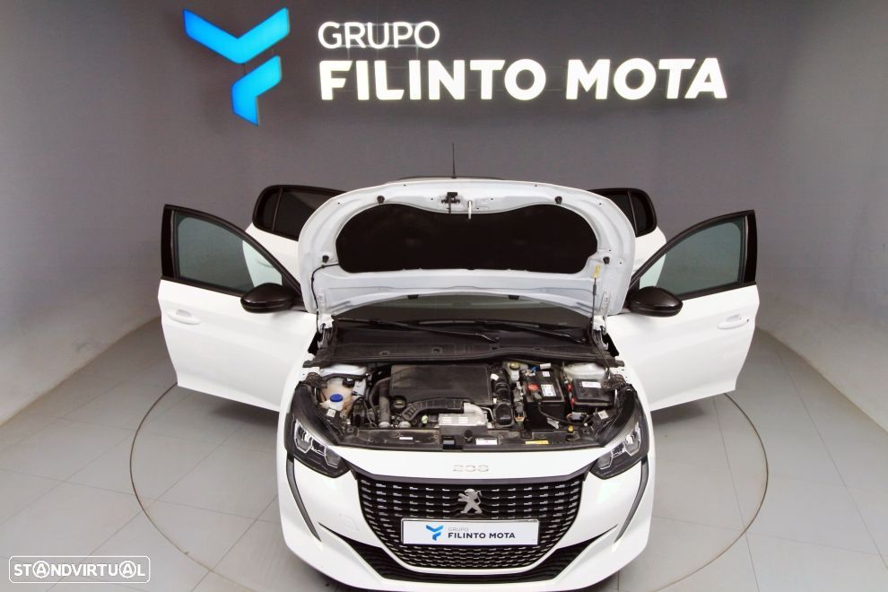 Peugeot 208 - 13