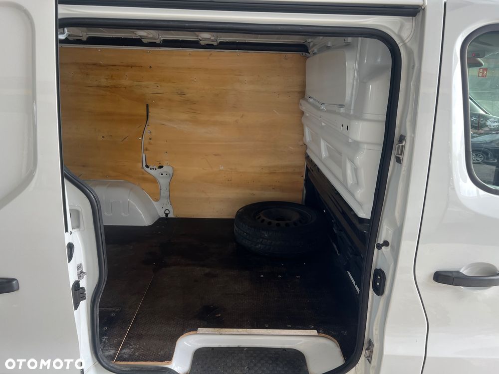 Renault Trafic - 21