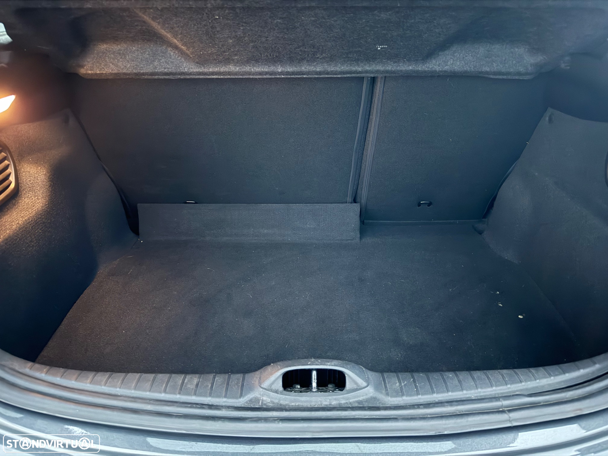 Peugeot 208 1.5 BlueHDi Signature - 15
