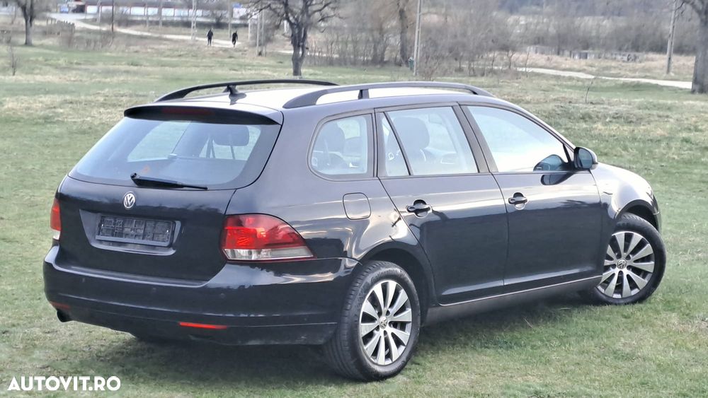 Volkswagen Golf 1.6 TDI BlueMotion Technology Cup - 12