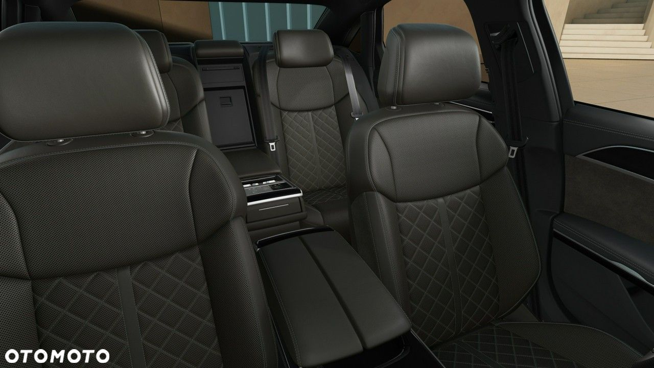 Audi S8 - 11