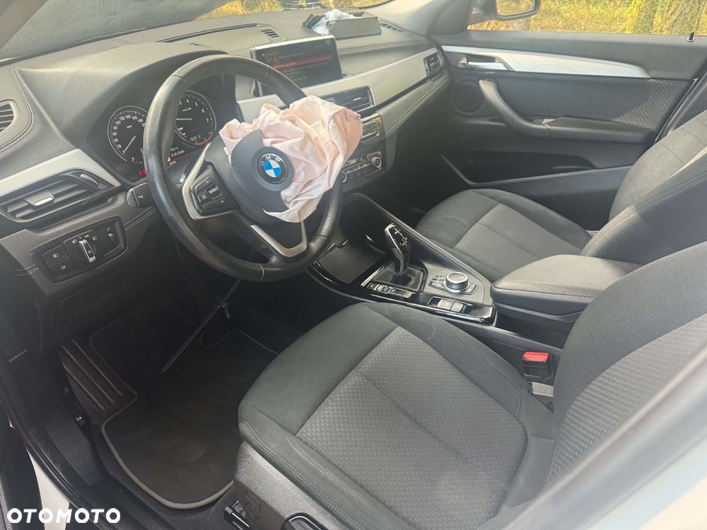 BMW X2 sDrive18i - 23