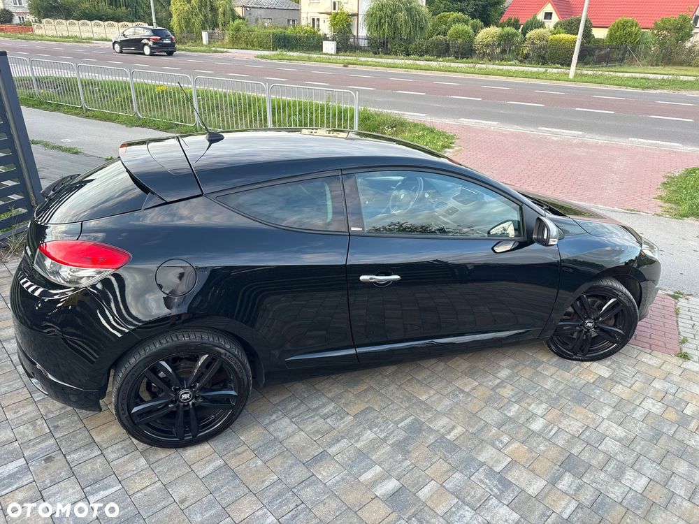 Renault Megane 220 GT - 11