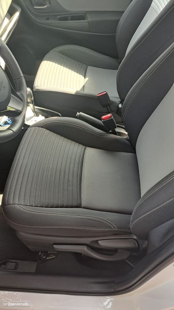 Toyota Yaris 1.5 HSD Exclusive+P.Luxury - 7