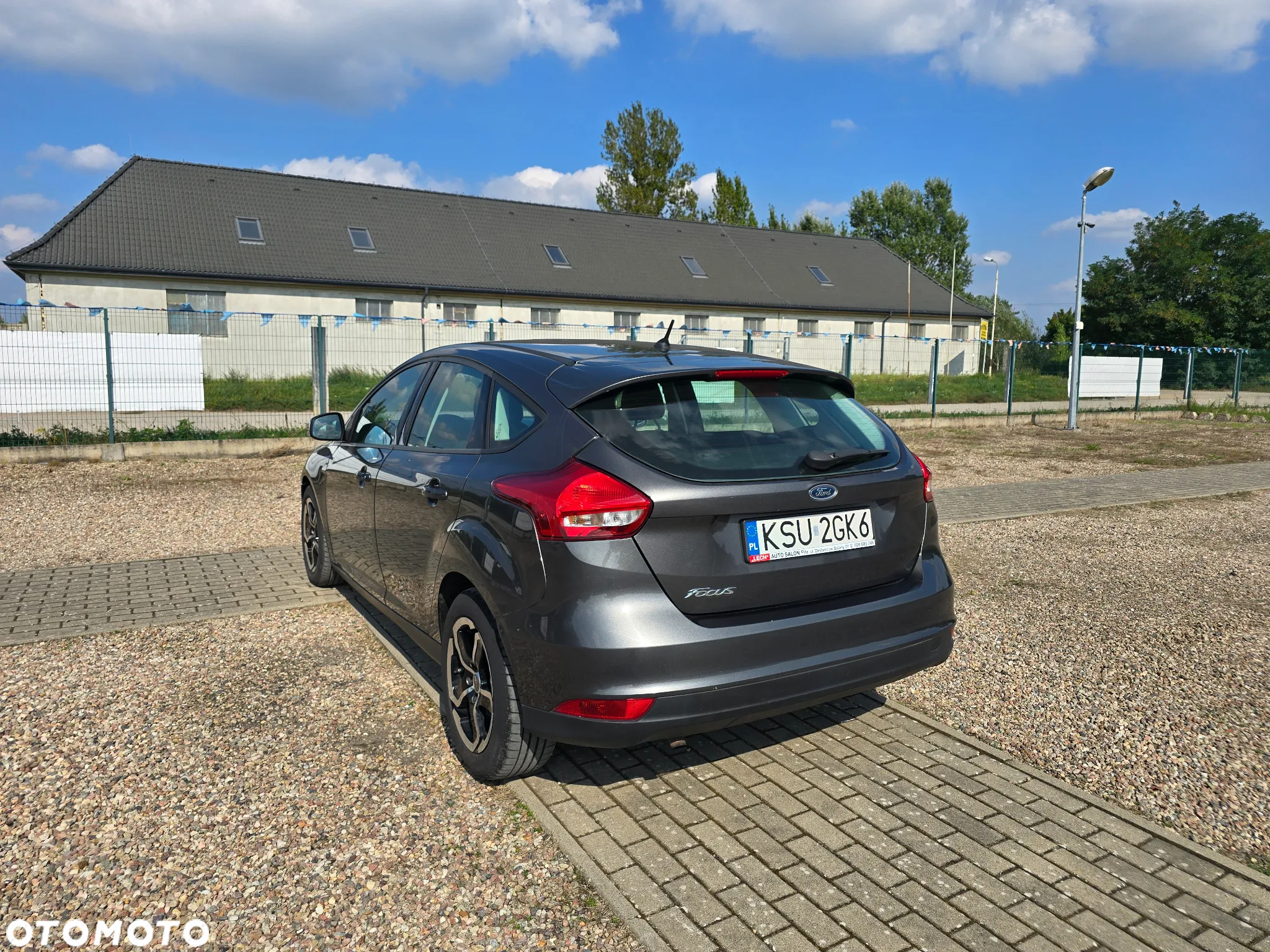 Ford Focus 1.6 Ambiente - 8