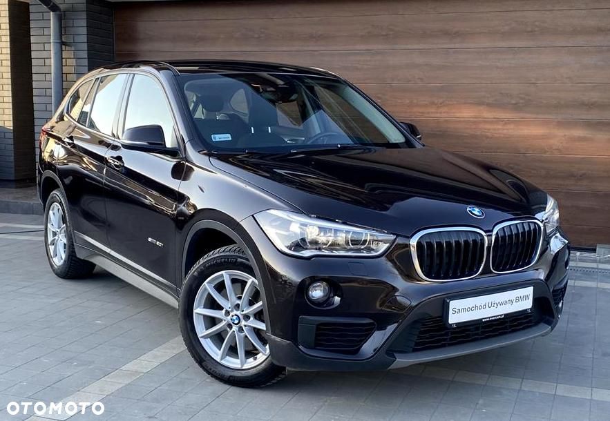 BMW X1 sDrive20i Advantage - 12