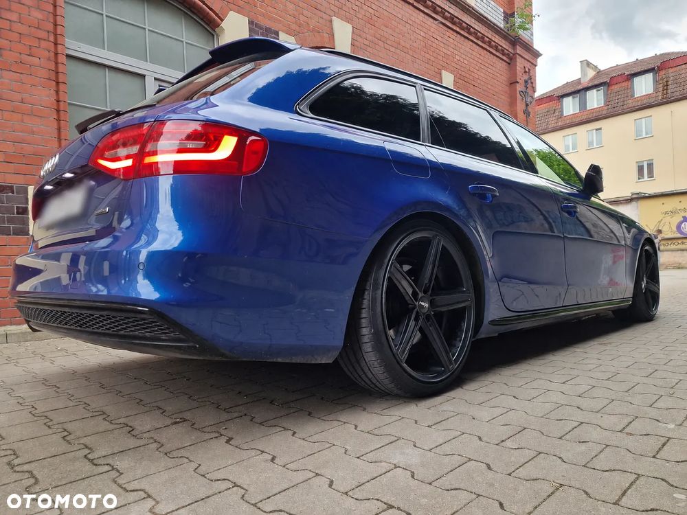 Audi A4 Avant 2.0 TDI quattro - 12