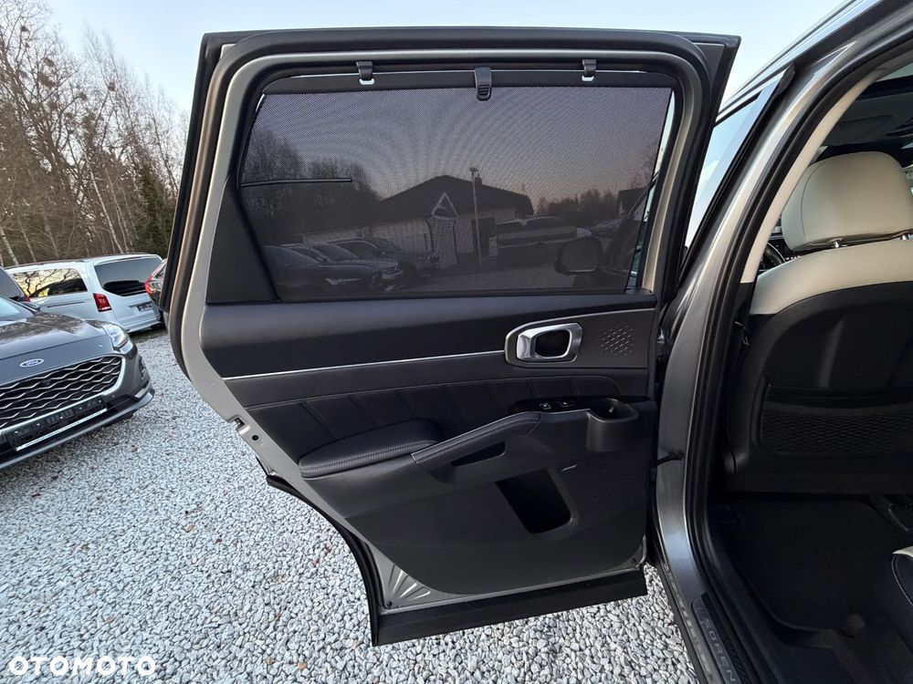 Kia Sorento - 30