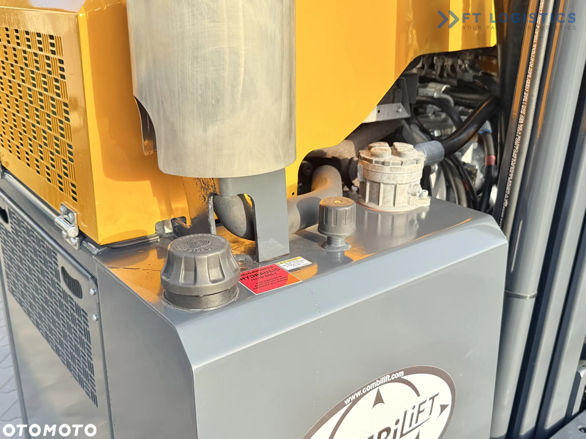 Combilift WÓZEK CZTEROKIERUNKOWY - WIELOKIERUNKOWY C3000 / GAZ/ DUPLEX 4500MM /JEDYNE 3096 MOTOGODZIN /  PRZESUW WIDEŁ / PEŁNA KABINA / STAN IDEALNY / Szeroka oferta wózków czterokierunkowych i bocznych, dopasowanych do różnorodnych potrzeb i zastosowań - 8