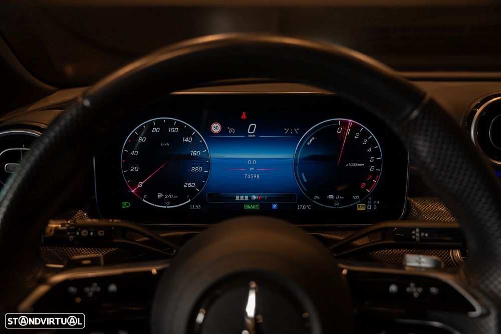 Mercedes-Benz C 300 e AMG Line - 16