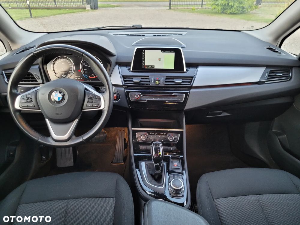 BMW Seria 2 218d Advantage - 4