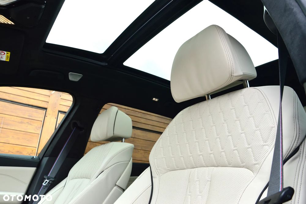 BMW X7 M60i xDrive mHEV sport - 17