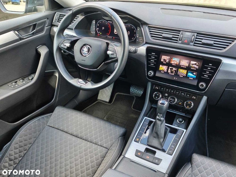 Skoda Superb 2.0 TDI SCR Ambition DSG - 18