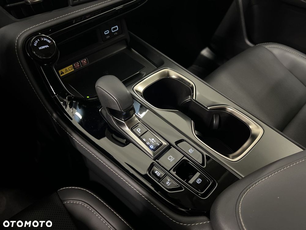 Lexus NX 350h Prestige AWD - 28