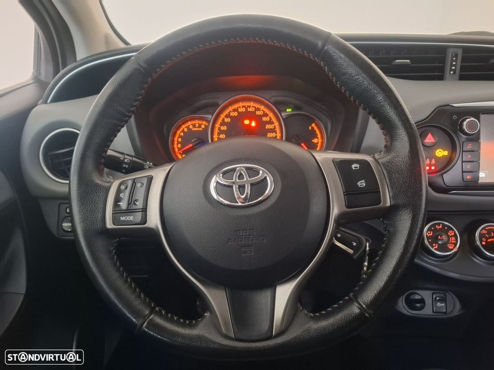 Toyota Yaris 1.0 VVT-i Comfort+P.Style - 9