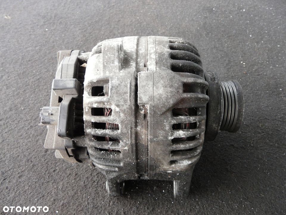 Alternator 0124525028 8200122976 Renault Scenic 2 1,5 DCI