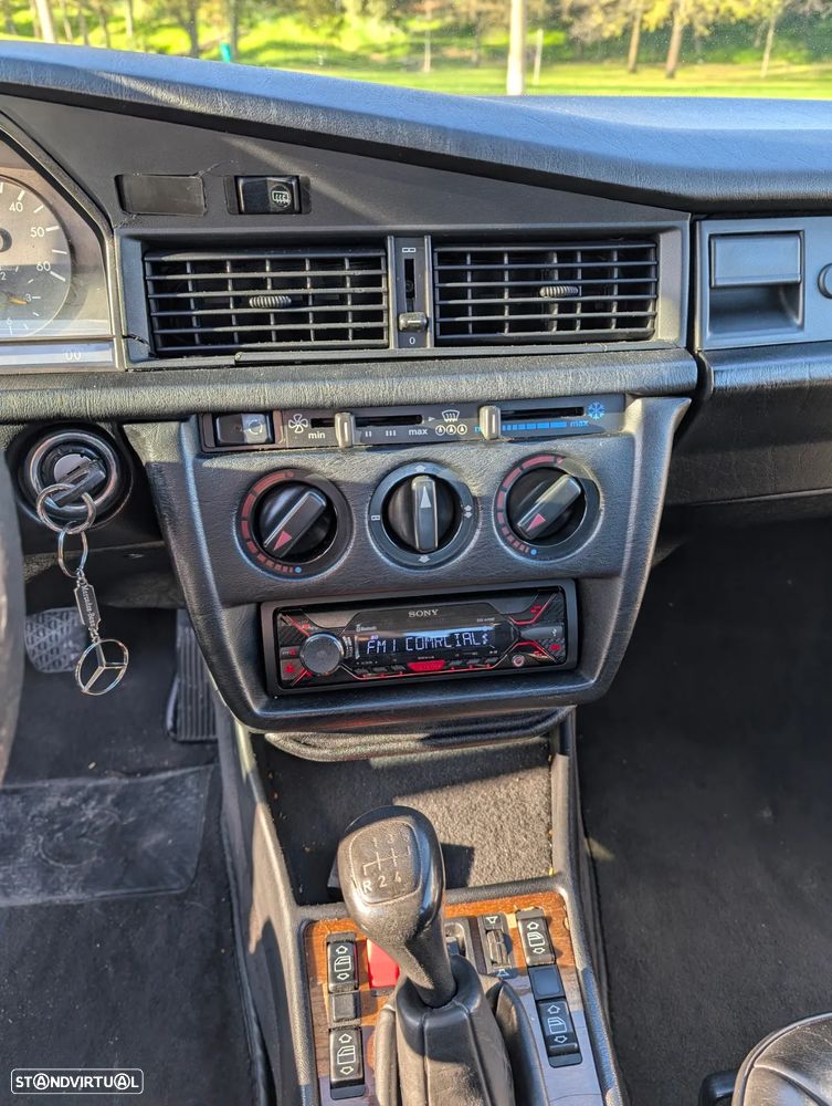 Mercedes-Benz W201 (1982-1993) 190 D 2.0 - 11