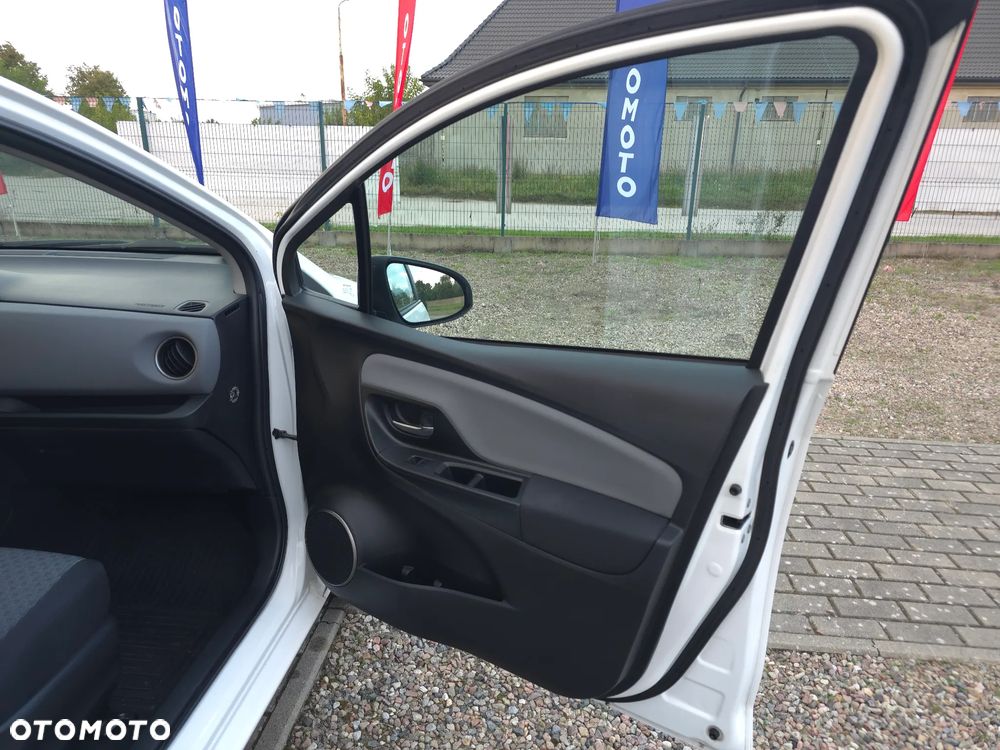 Toyota Yaris 1.33 Premium EU6 - 14
