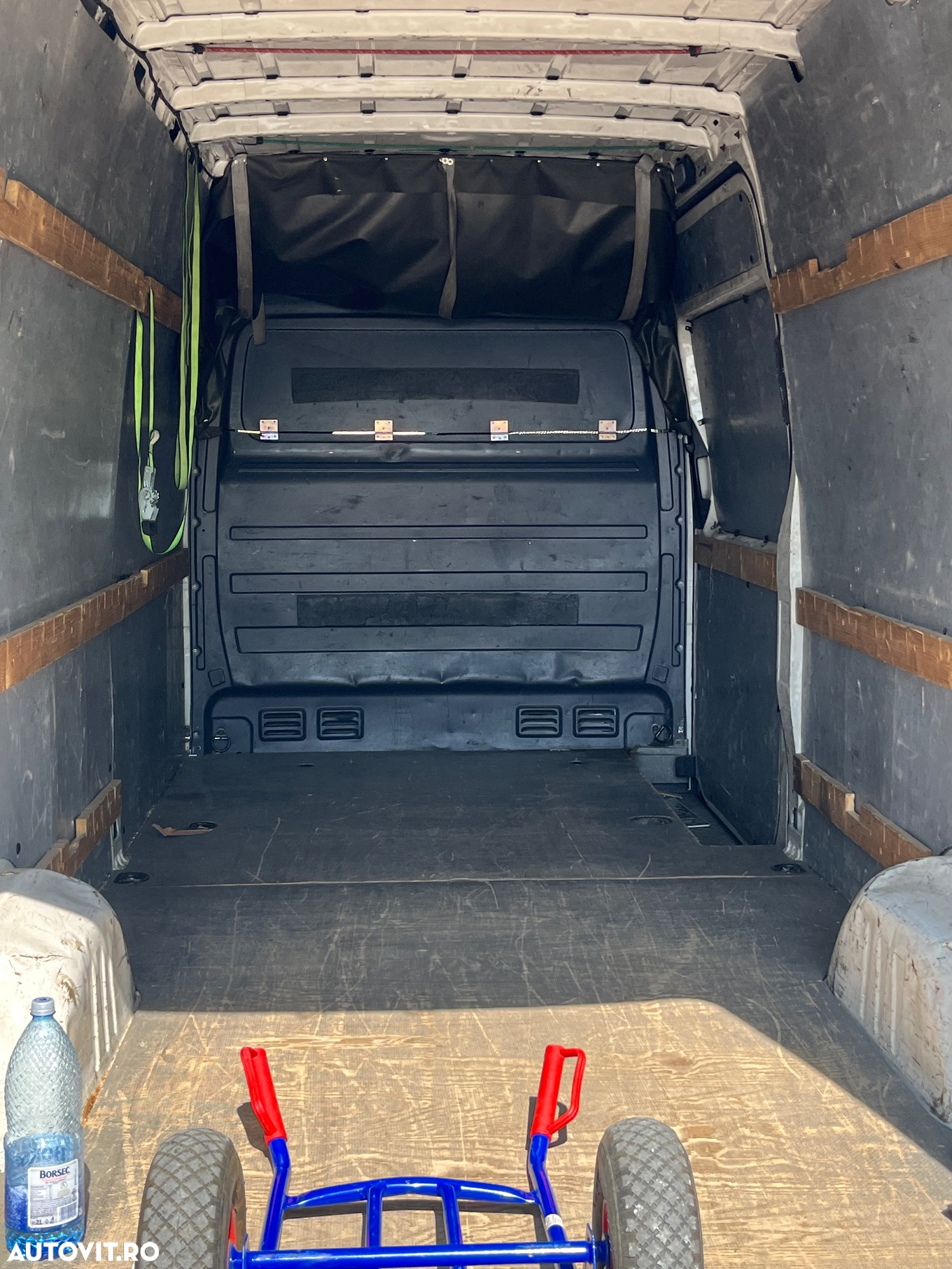 Volkswagen Crafter - 9