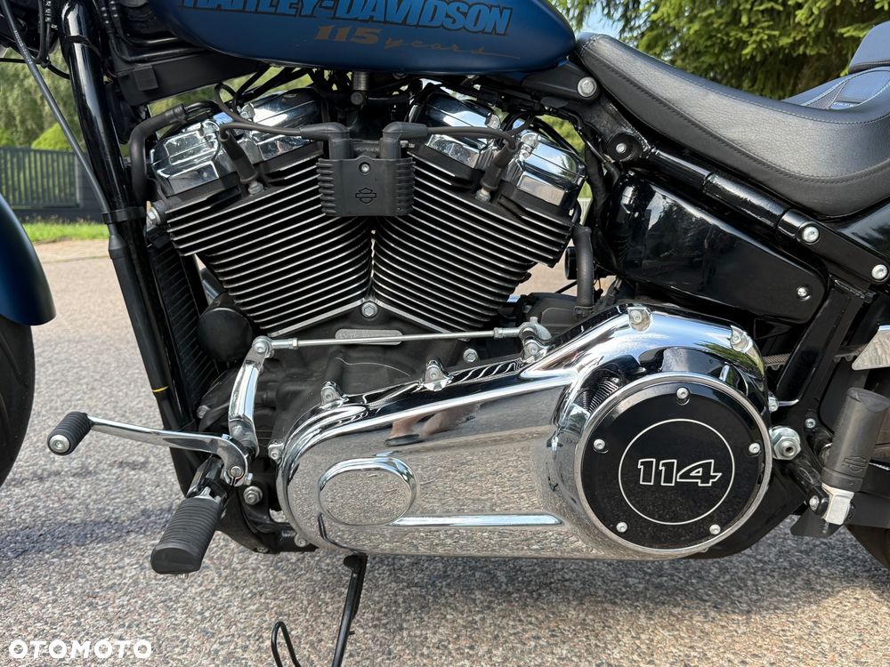 Harley-Davidson Softail Breakout - 4