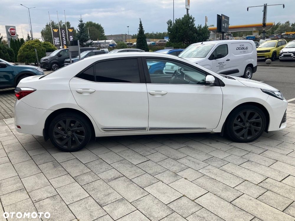 Toyota Corolla 1.4 D-4D Comfort - 11