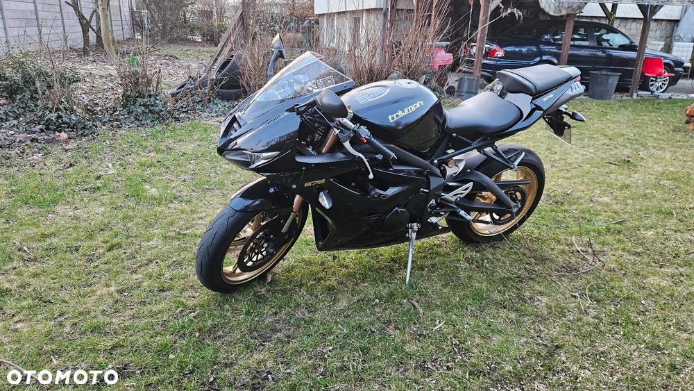 Triumph Daytona - 22