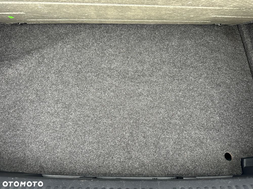 Volkswagen Polo - 26