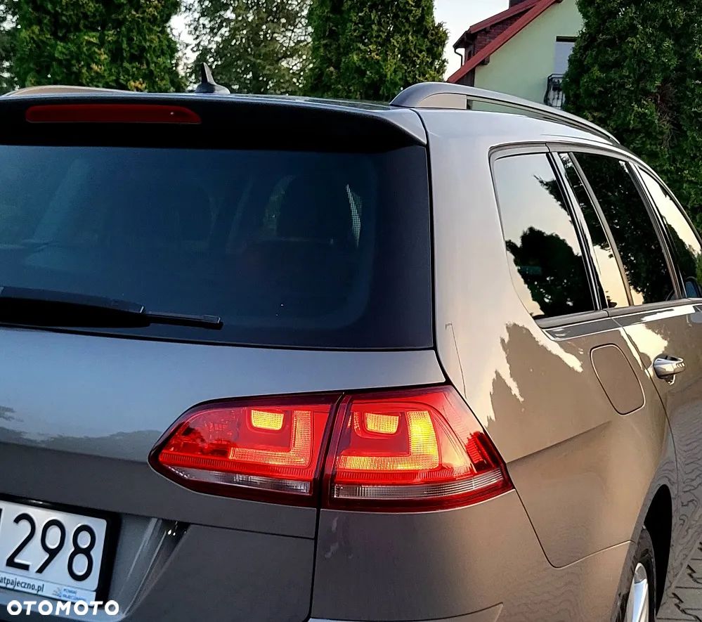 Volkswagen Golf 1.6 TDI BlueMotion Technology Comfortline - 12